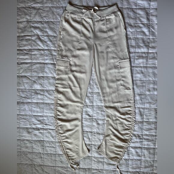Revolve Superdown Natasa Ruched Cargo Pant Cream Streetwear Gorpcore - Small - Picture 4 of 11